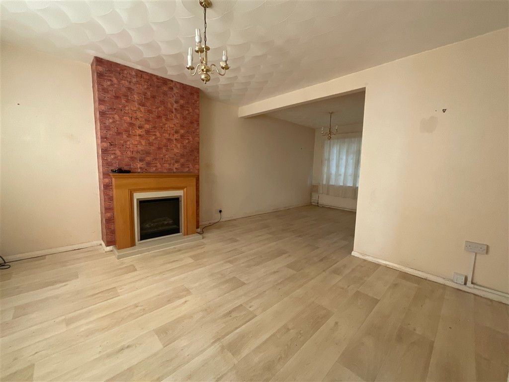 Property photo 2 of 6 Lounge/Diner