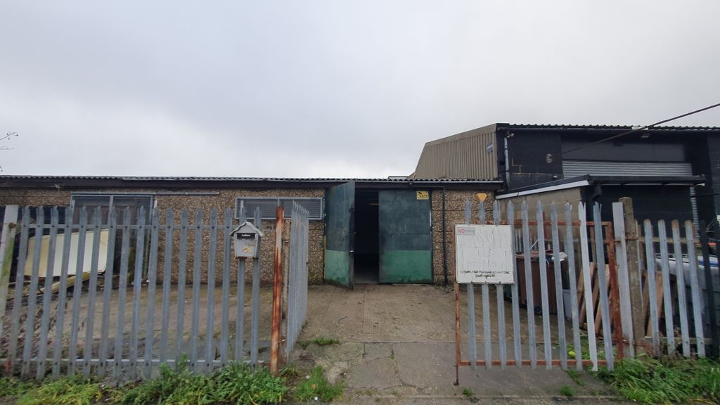 Property photo 1 of 8