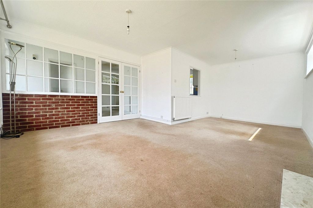 Property photo 2 of 12 Picture No. 35
