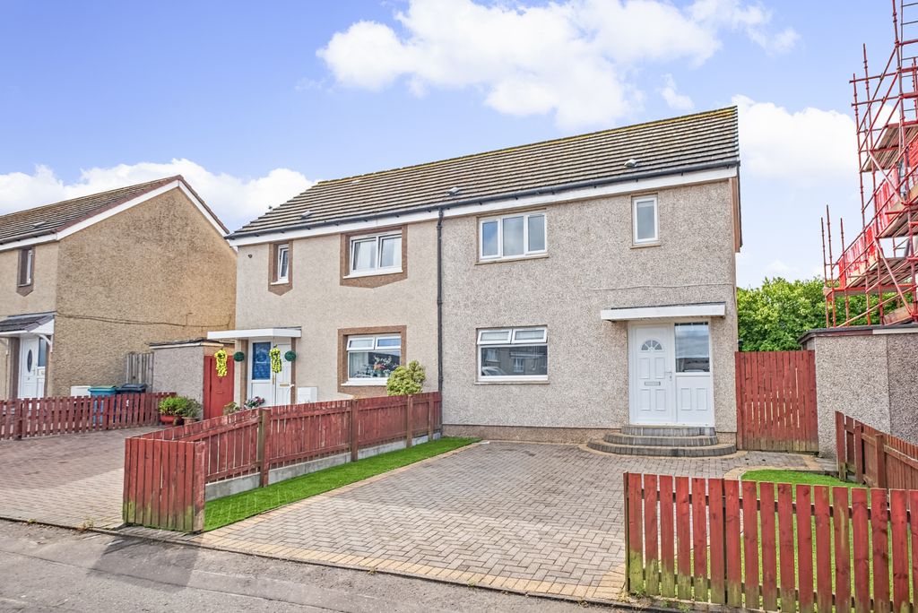 Property photo 1 of 26