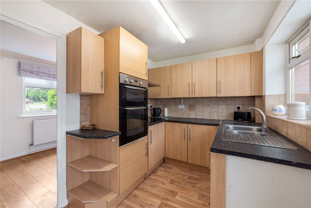 Property photo 2 of 16 Picture No. 05