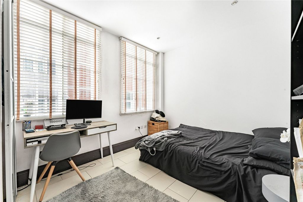 Property photo 3 of 16 Picture No. 28