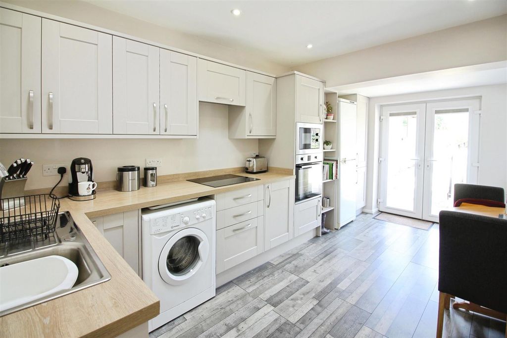 Property photo 2 of 14 Kitchen/Diner