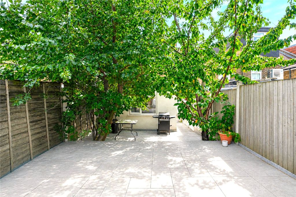Property photo 2 of 12 Picture No. 02