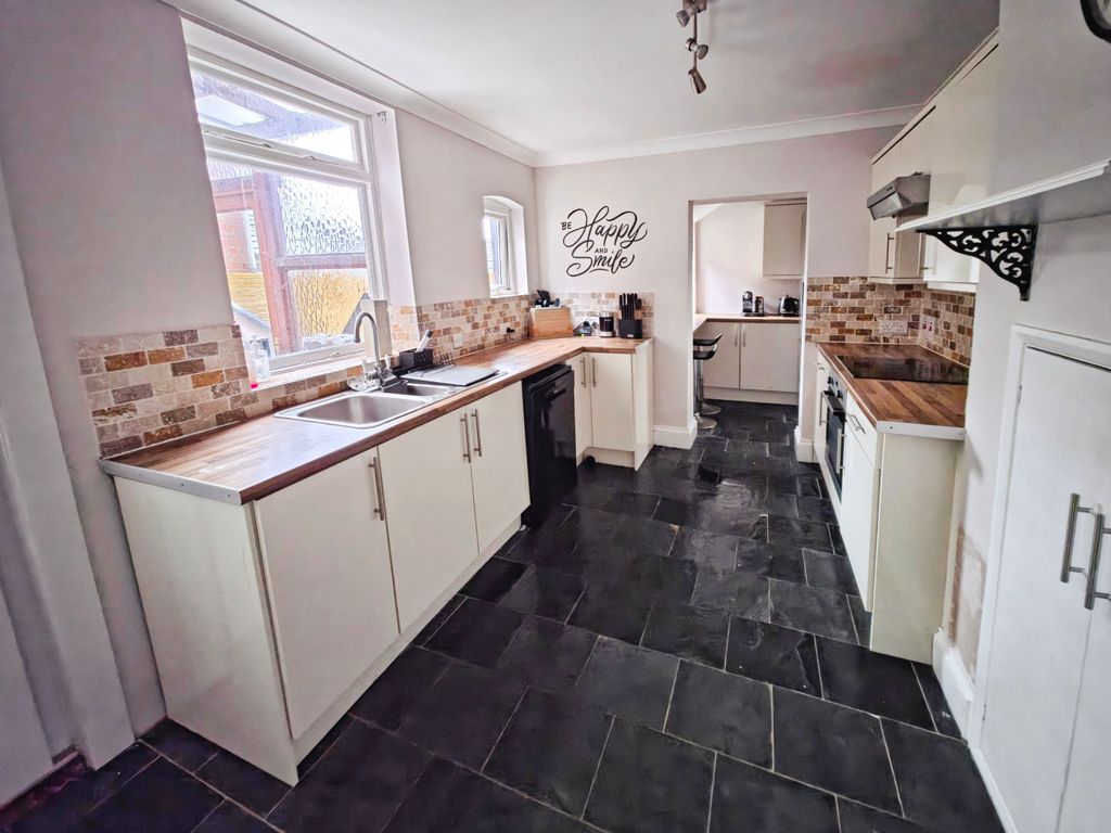 Property photo 3 of 21 1000014783