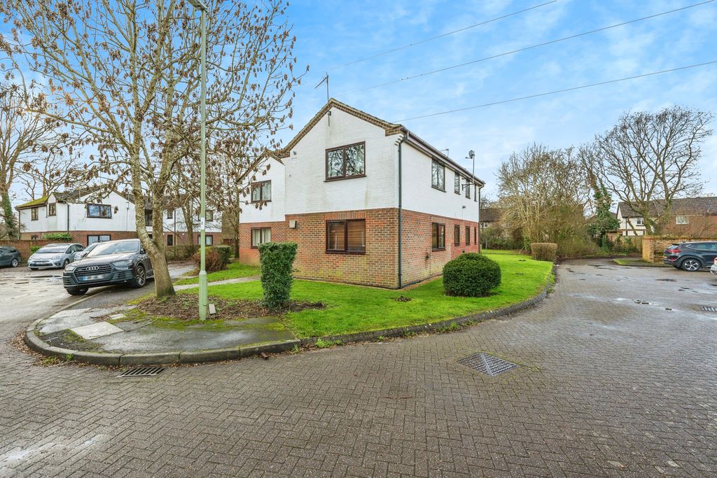 Property photo 1 of 11 Photography