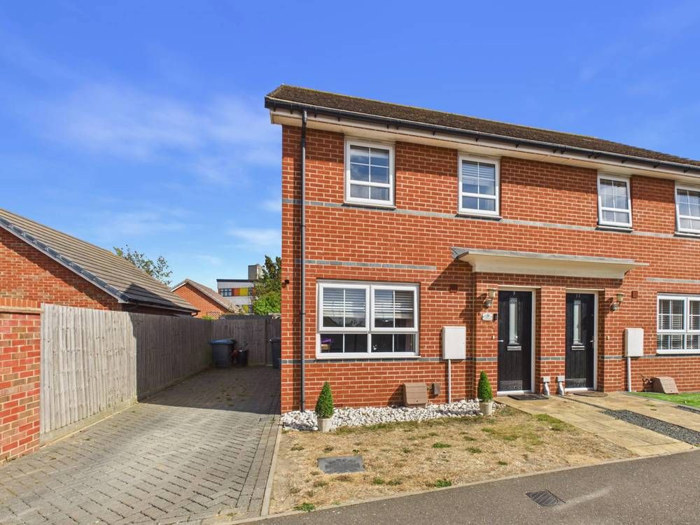 Property photo 1 of 12 Giraffe360-Still021