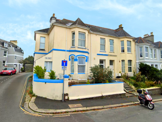 Property photo 1 of 18