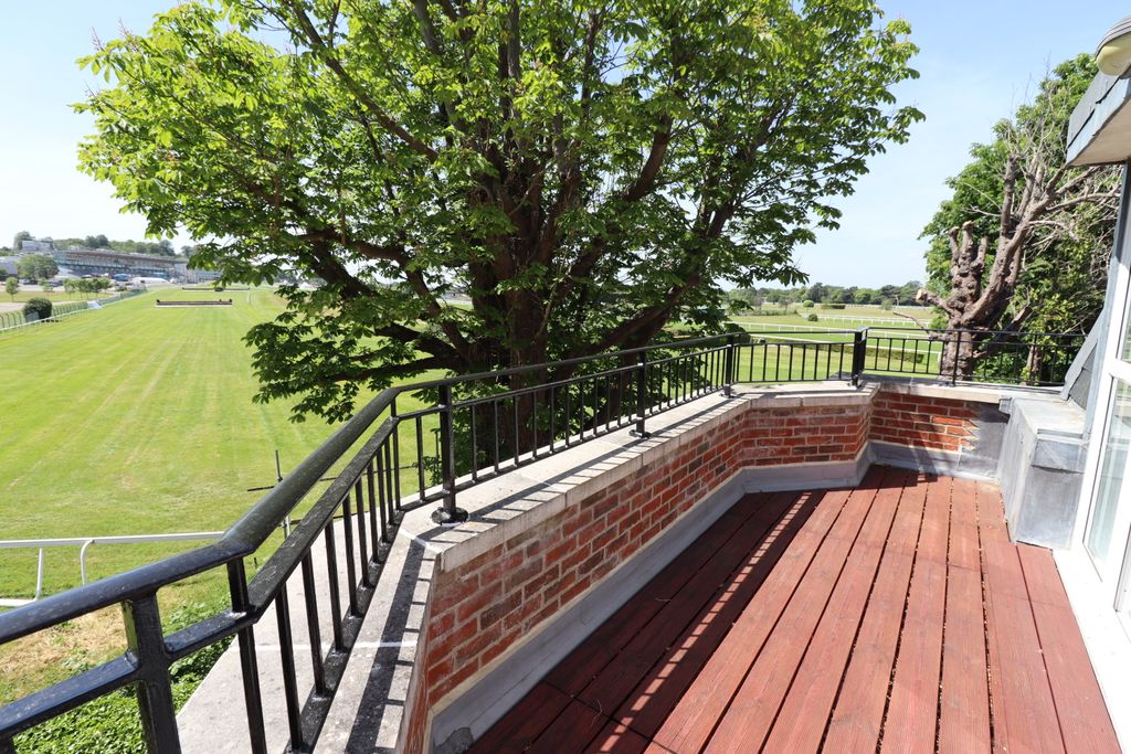 Property photo 2 of 18 Img_3431