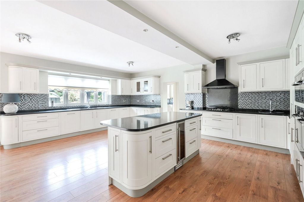 Property photo 3 of 26 Picture No. 22