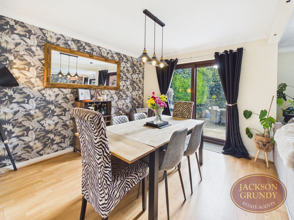 Property photo 3 of 27 Bobtail Court