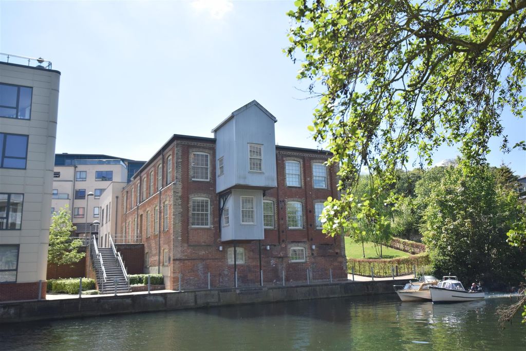 Property photo 1 of 11 1.1.Jpg