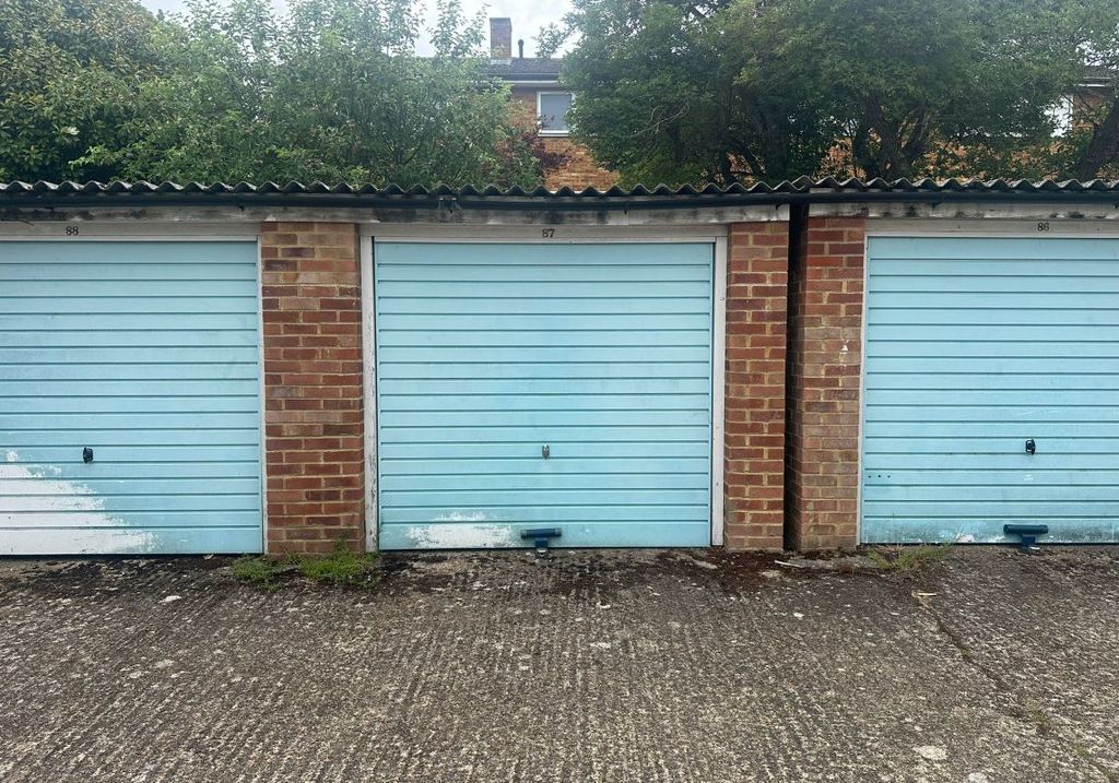Property photo 1 of 1