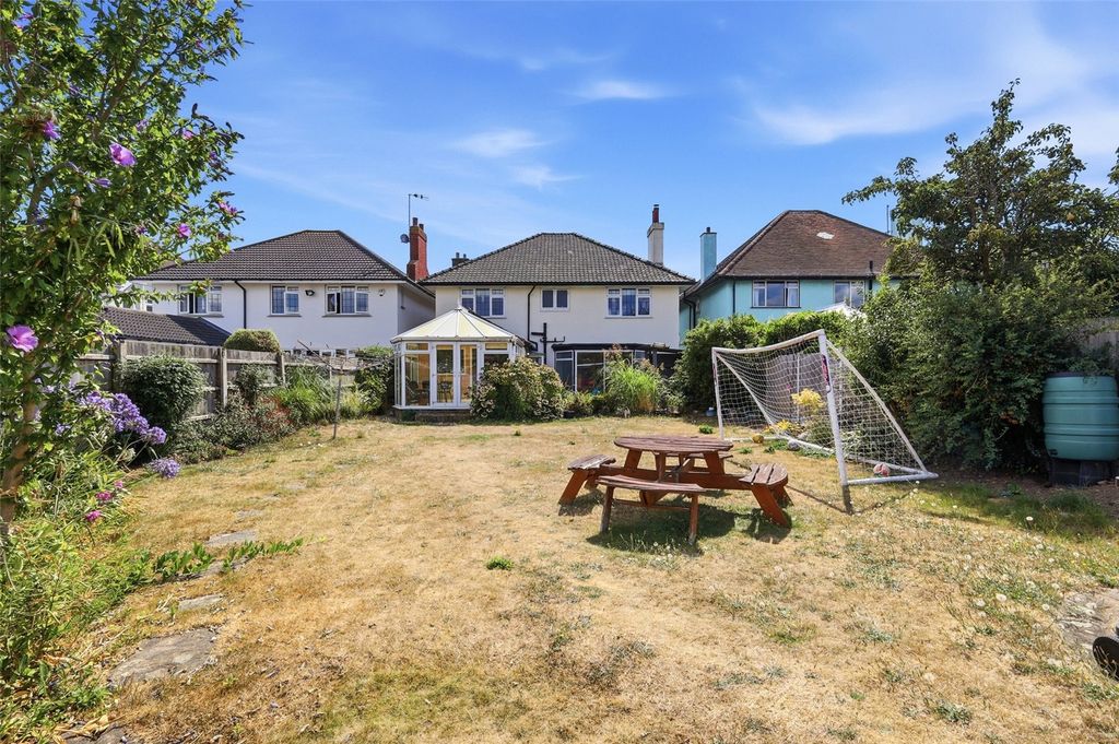 Property photo 3 of 30 Picture No. 41