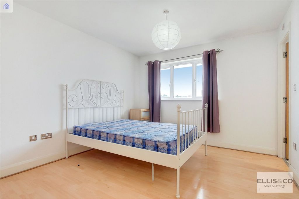 Property photo 3 of 15 Picture No. 14