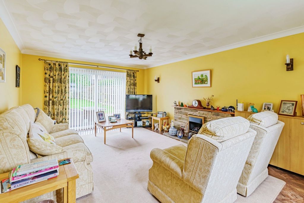 Property photo 3 of 15 Photo