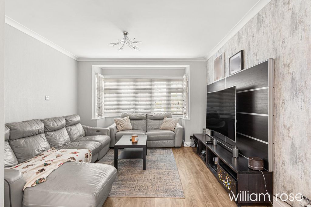 Property photo 2 of 25 Brackleysquare_26.Jpg