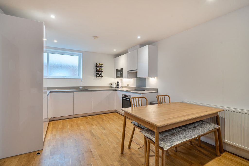 Property photo 2 of 16 Reception