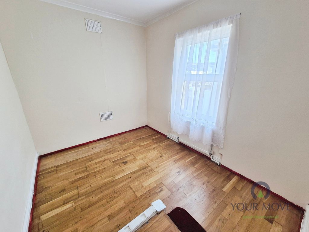 Property photo 2 of 12 Pbox-Img.Jpg