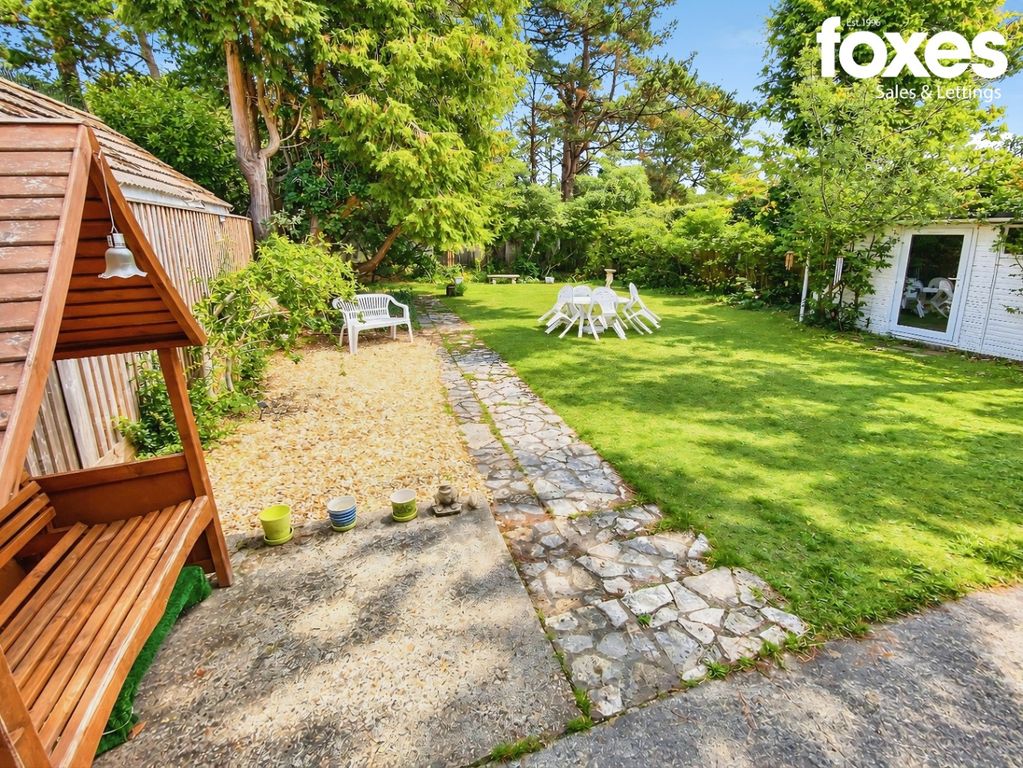 Property photo 2 of 16 5479241