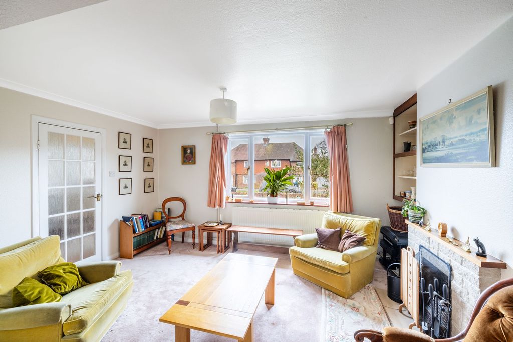 Property photo 3 of 12