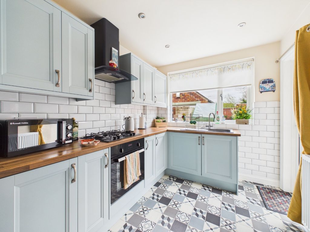 Property photo 2 of 20 4908885