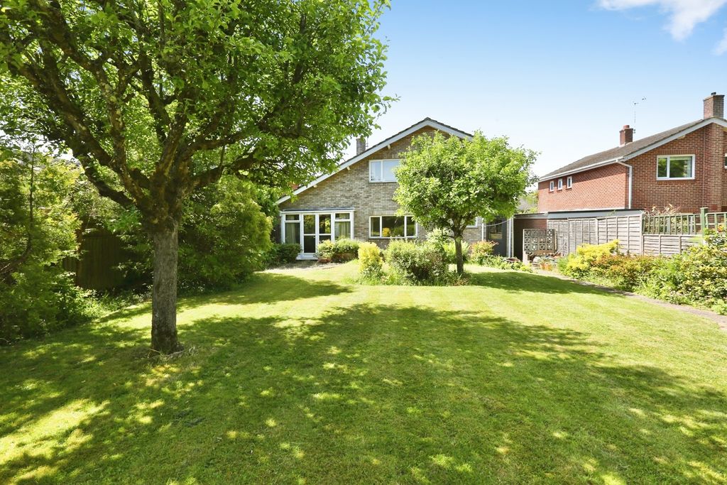 Property photo 2 of 11 Pbox-Img.Jpg