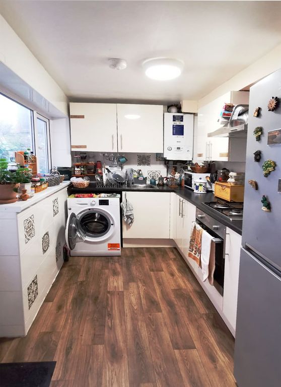 Property photo 3 of 9 Photo 2