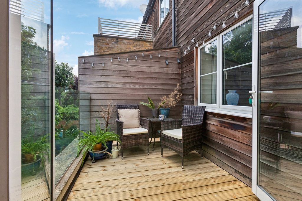Property photo 2 of 10 Picture No. 21