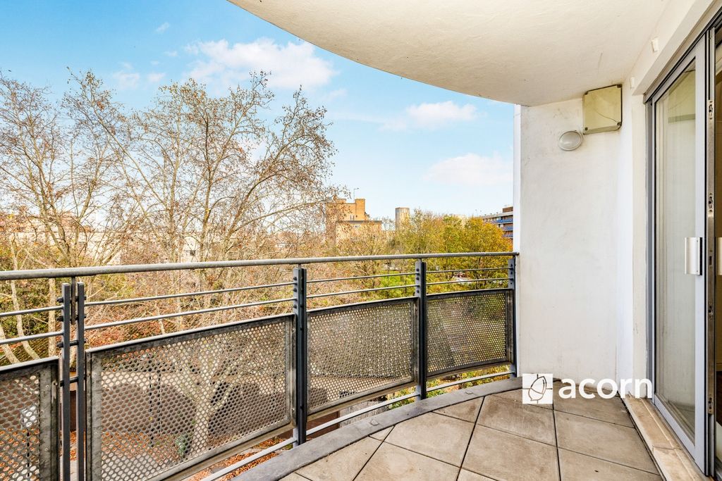 Property photo 3 of 13 Balcony (2)