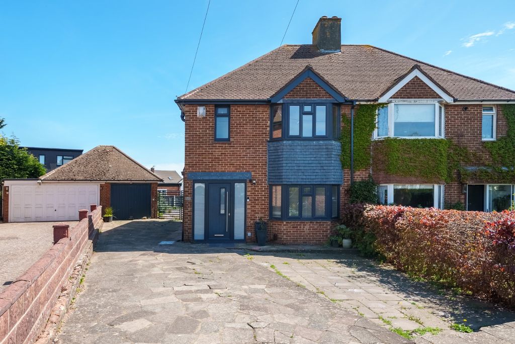 Property photo 1 of 16 3308341