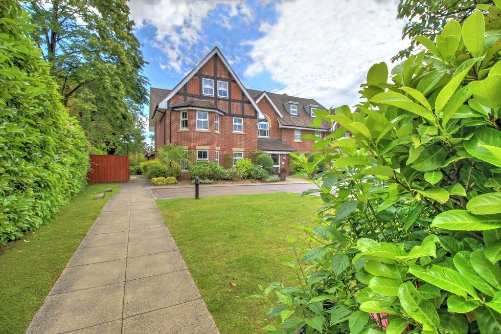 Property photo 2 of 14