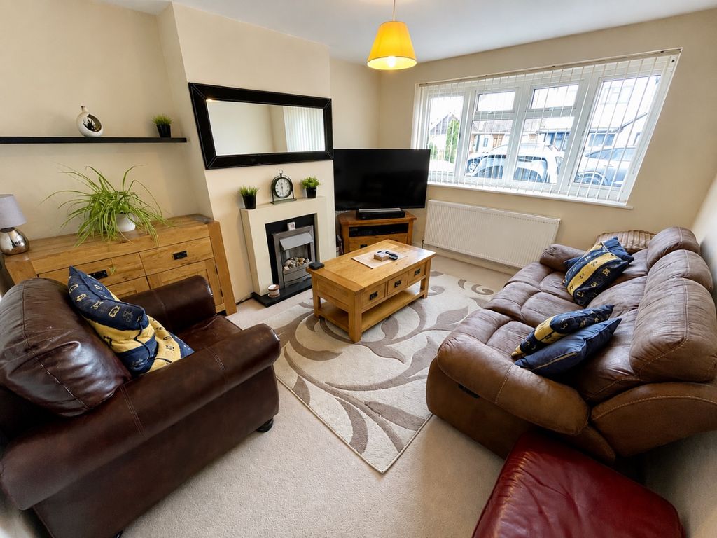 Property photo 2 of 12 5144692