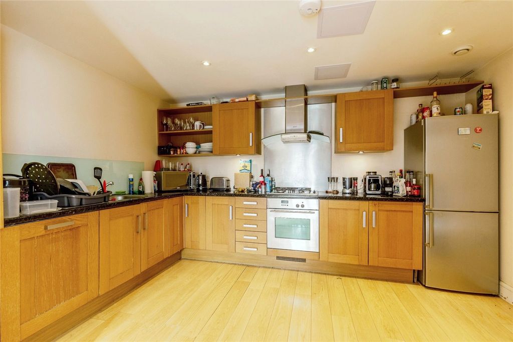 Property photo 3 of 17 Picture No. 09