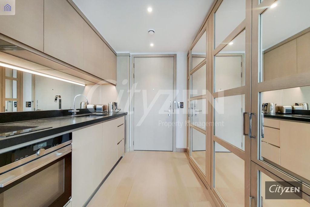 Property photo 2 of 10 Studio Suite
