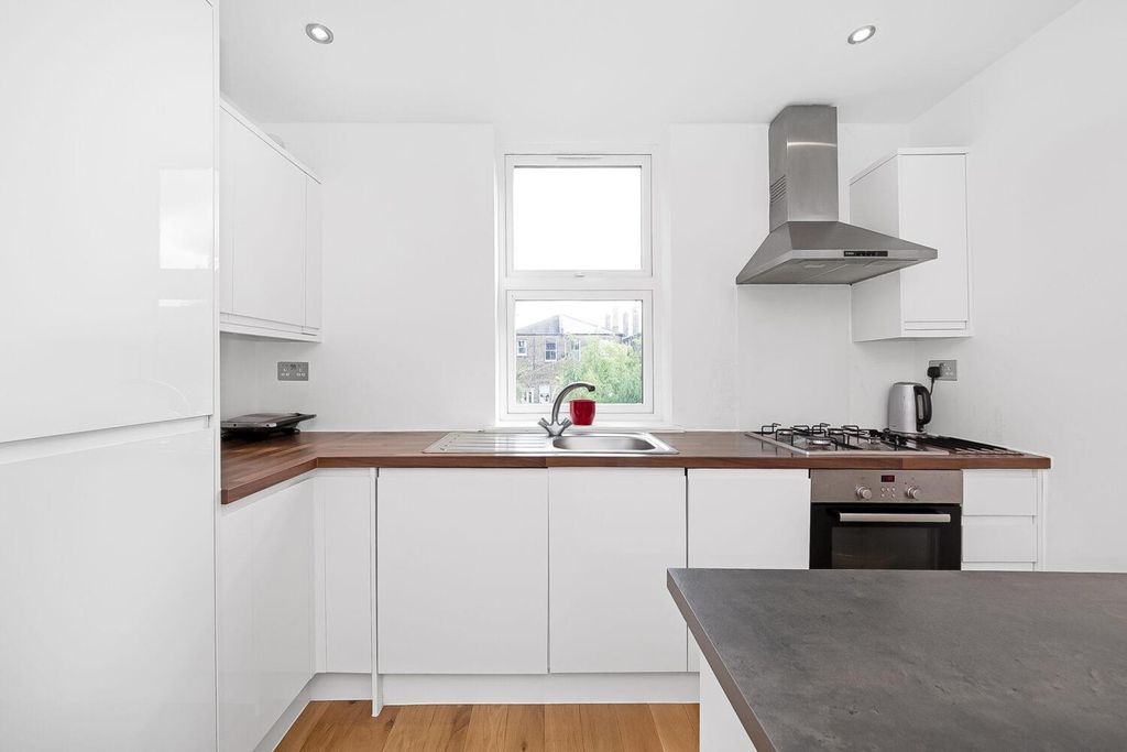 Property photo 1 of 9 2.Jpg