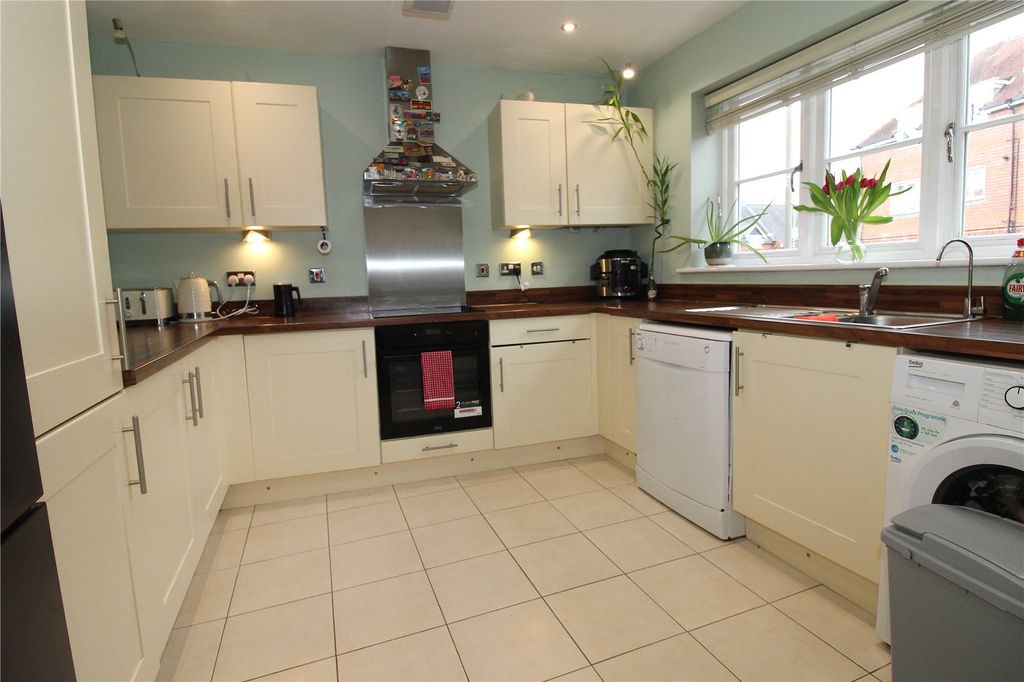 Property photo 3 of 21 Picture No. 16