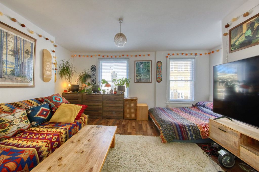 Property photo 1 of 6 Picture No. 10