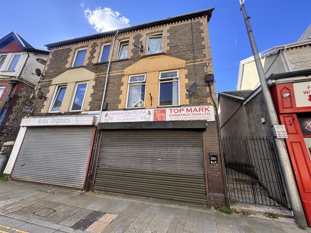 Property photo 1 of 12 Characterful Building With Bright, Large Windows...