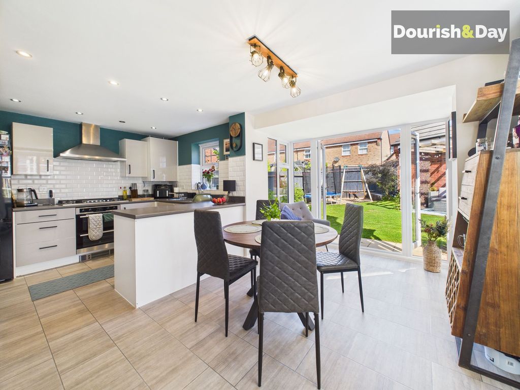 Property photo 2 of 18 Kitchen Diner
