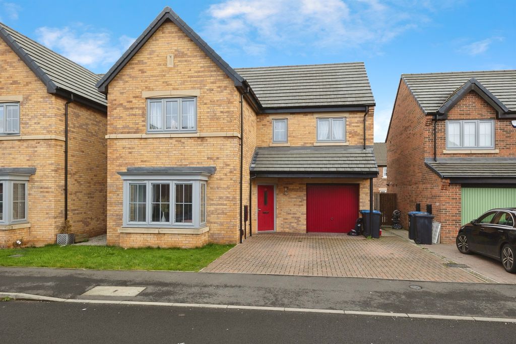 Property photo 1 of 18