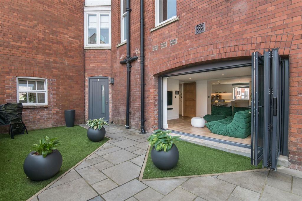 Property photo 1 of 35 Flat 1, Dean Clark House-033.Jpg