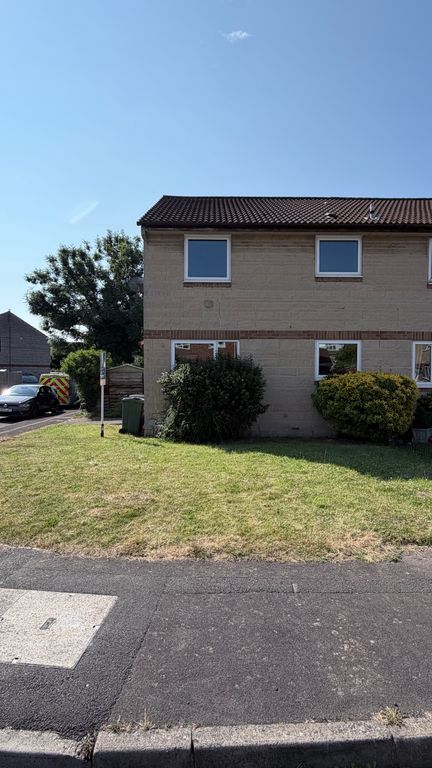 Property photo 2 of 7 External