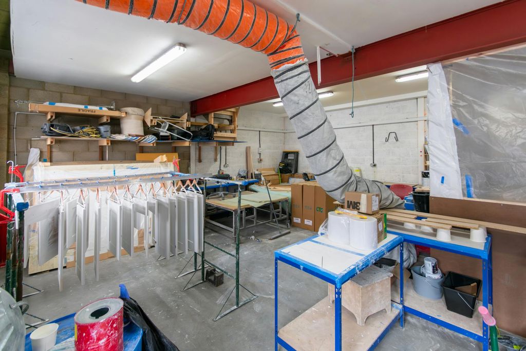 Property photo 3 of 5 4.Jpg