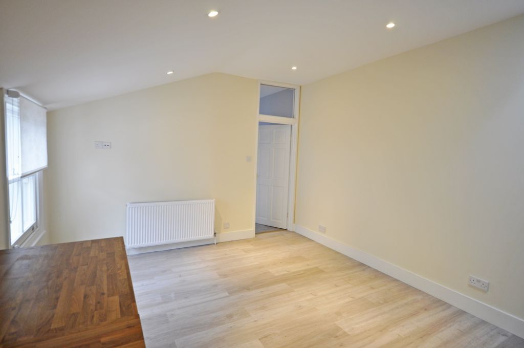 Property photo 3 of 7 Photo 3