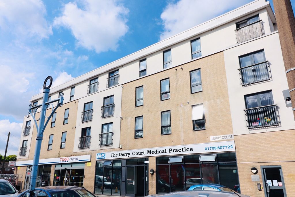 Property photo 1 of 8