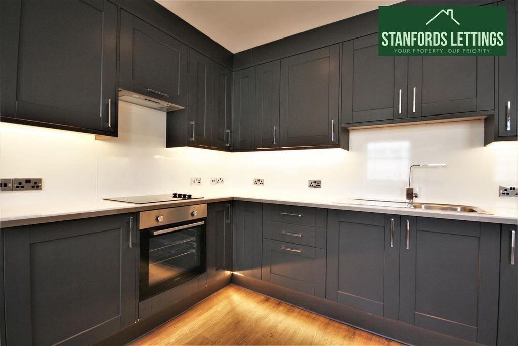 Property photo 1 of 5 Cgvqhbjbir6Byy5Gyuwjgq_4K2c.Jpg