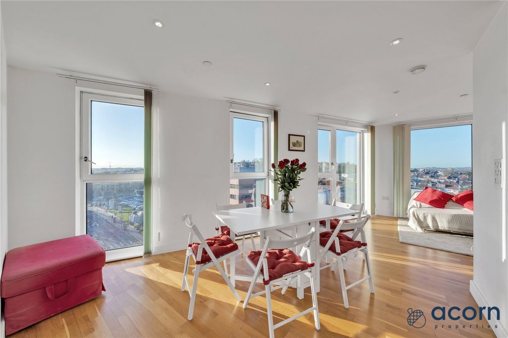 Property photo 2 of 18 Picture No. 09