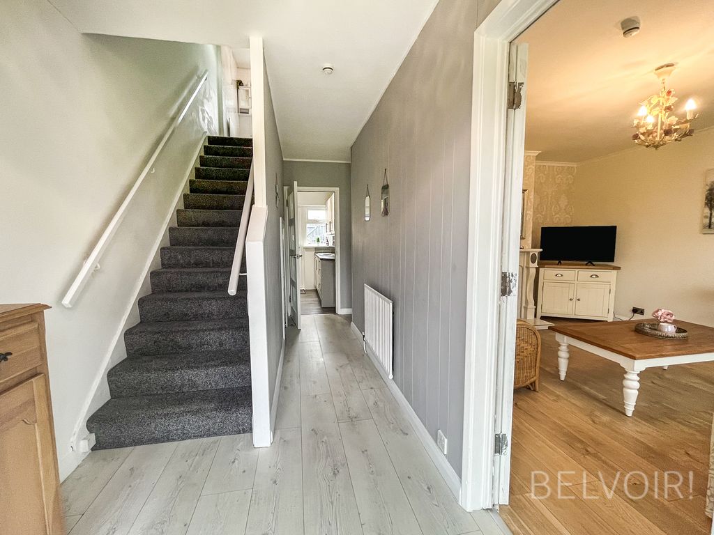 Property photo 2 of 25