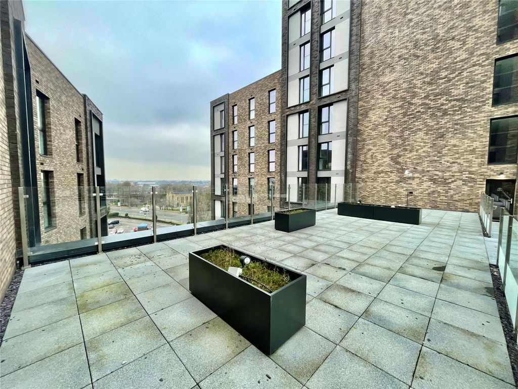 Property photo 1 of 13 Roof Terrace